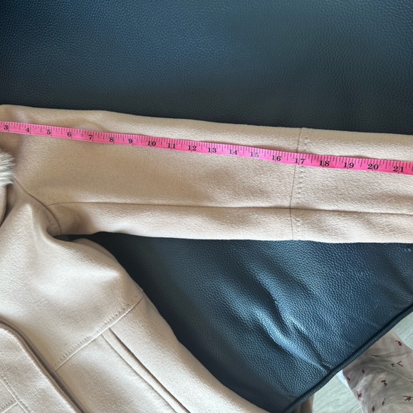 Kenneth Cole Women's Blush Trench Coat with Faux Fur Collar - Picture 7 of 8